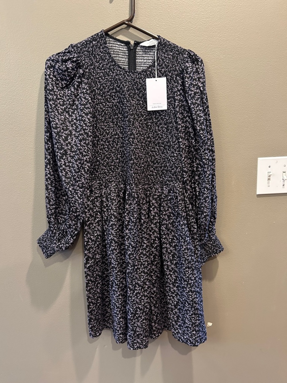 & Other Stories Smocked Ditzy Print size 4 Dress NWT